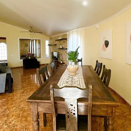 Rocas Con Piscina Privada De Piedra, Vista Mar, Jardines, Asadero Y Wifi * Parque Holandes
