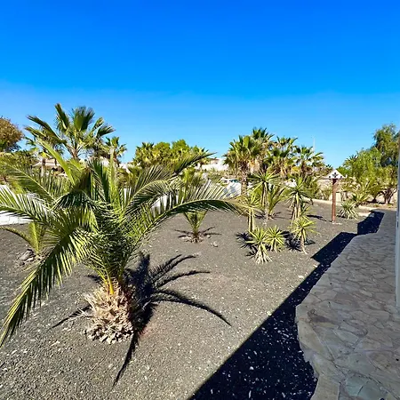 Rocas Con Piscina Privada De Piedra, Vista Mar, Jardines, Asadero Y Wifi Villa