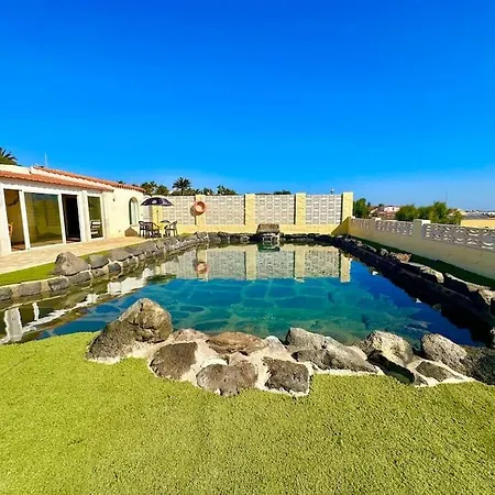 Las Rocas Con Piscina Privada De Piedra, Vista Mar, Jardines, Asadero Y Wifi * Parque Holandes