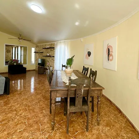 Las Rocas Con Piscina Privada De Piedra, Vista Mar, Jardines, Asadero Y Wifi * Parque Holandes
