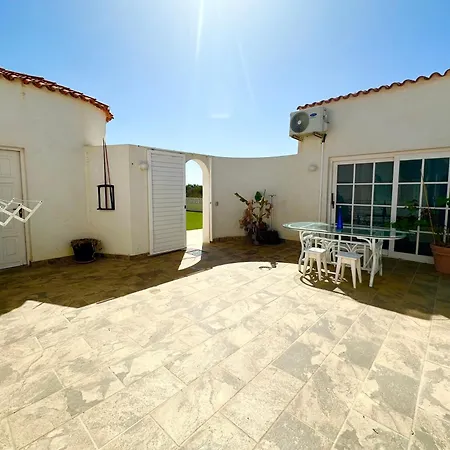 Rocas Con Piscina Privada De Piedra, Vista Mar, Jardines, Asadero Y Wifi * Parque Holandes