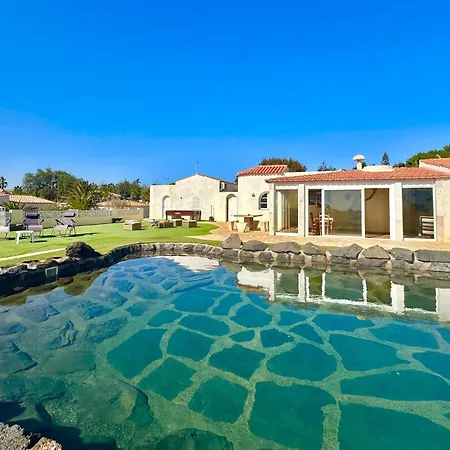 Rocas Con Piscina Privada De Piedra, Vista Mar, Jardines, Asadero Y Wifi Villa