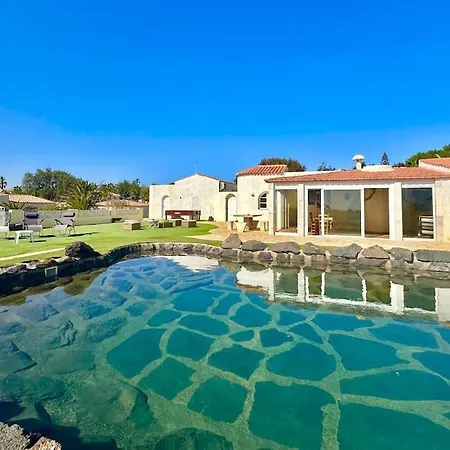 Las Rocas Con Piscina Privada De Piedra, Vista Mar, Jardines, Asadero Y Wifi Parque Holandes